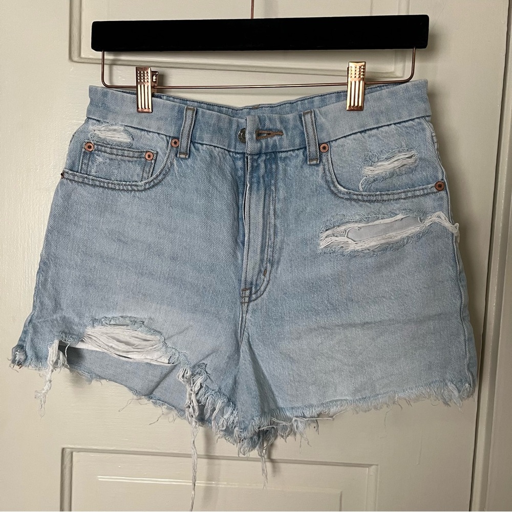 American Eagle light denim distressed high waist shorts strigid EUC summer sprin